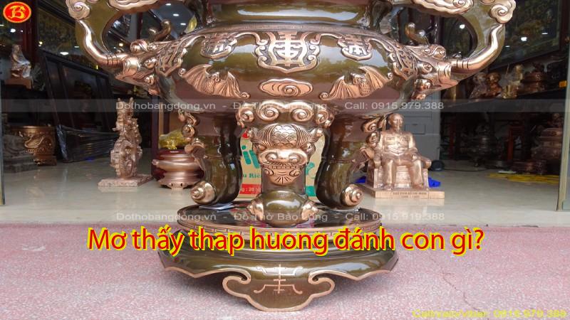 Mơ thấy thap huong đánh con gì?